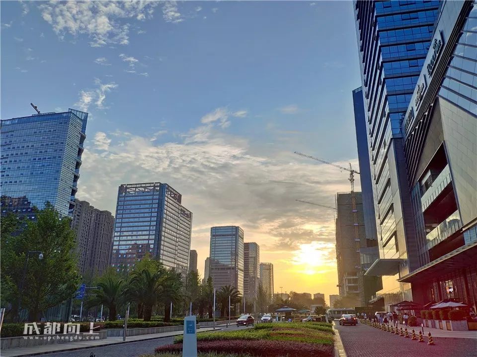 成都最贵的街天府二街,成都最真实探店