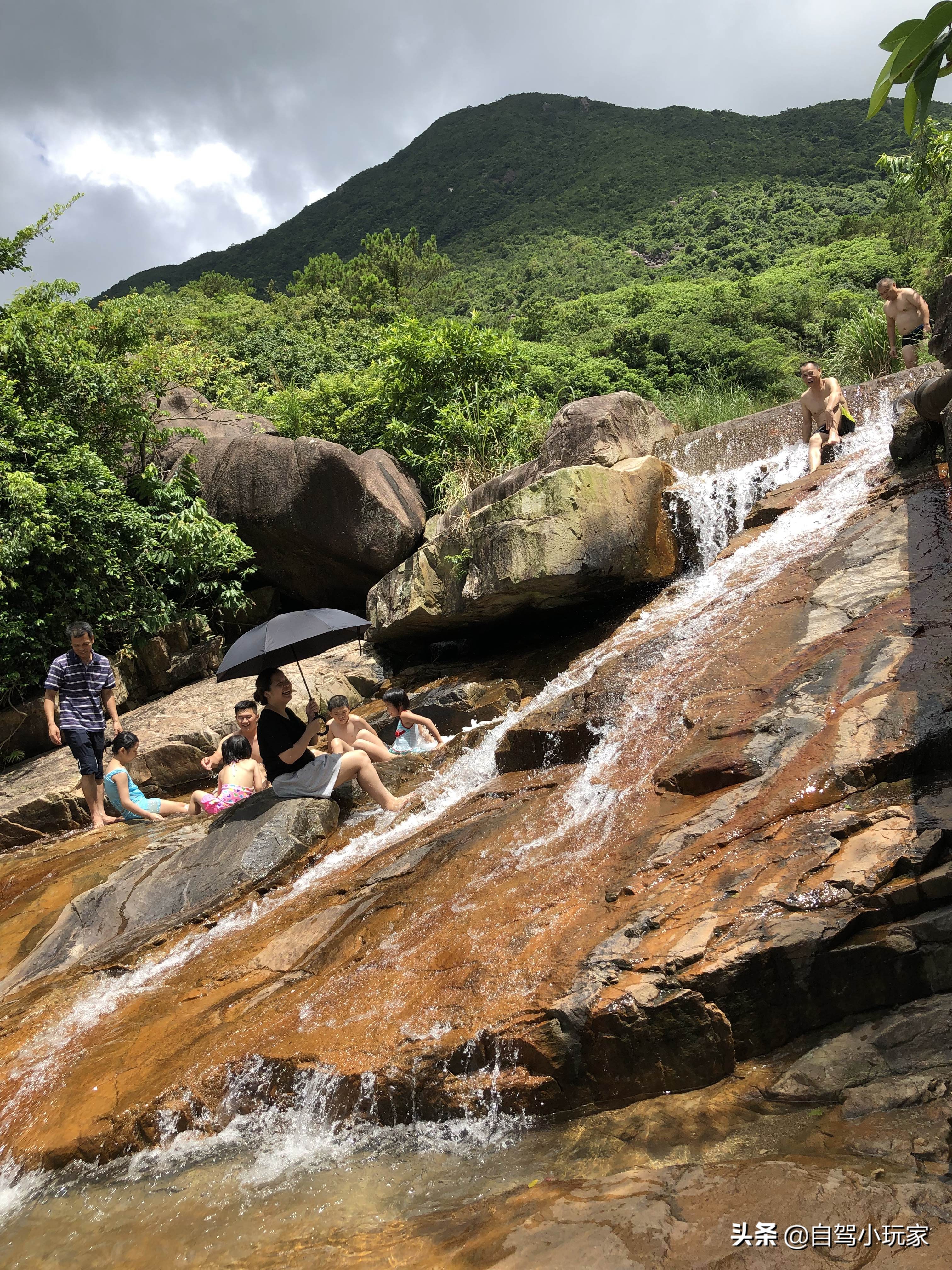 一个开车就能到的“大碧潭”，瀑布、溪流免费任你玩，来的人很少