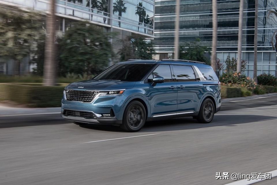 起亚嘉华最适合家用的车,全新起亚嘉华定位中大型mpv
