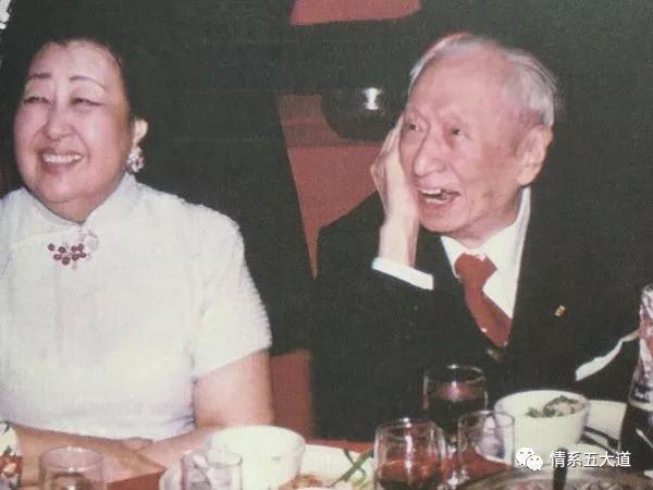 那个被美国总统救下的女孩最终红颜薄命