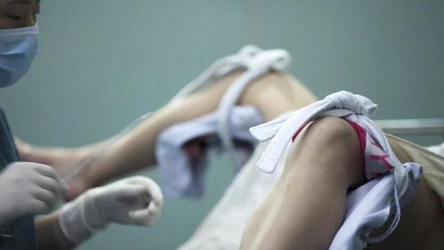 手术床损坏的原因,新床突然坍塌