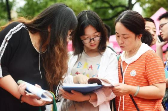 法学类就业率最高的10个专业,最好的法学专业排名