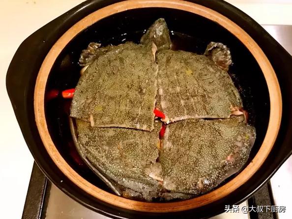 红烧甲鱼家常做法简单又好吃视频,家湘美食红烧甲鱼