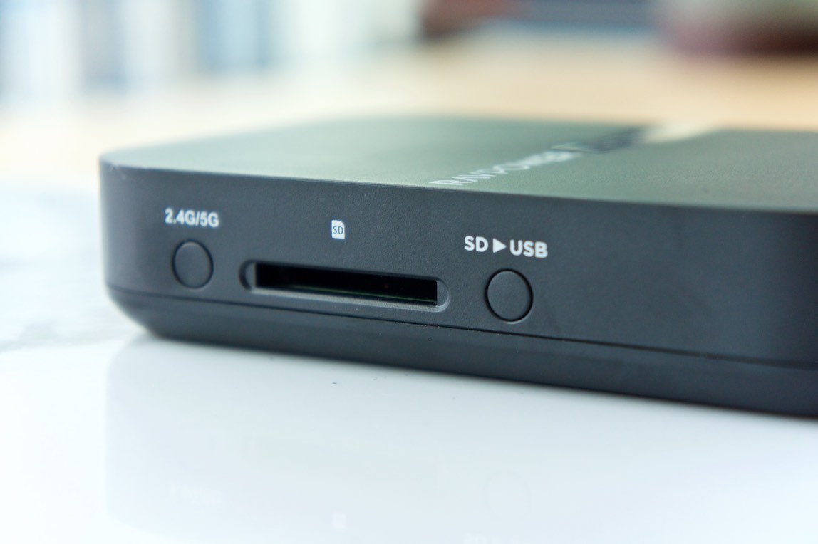 能充电的相机电池,能充电的照相机还可以打印照片