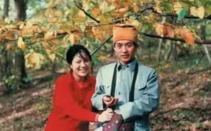 顾城杀妻后的下场,顾城杀妻后的生活