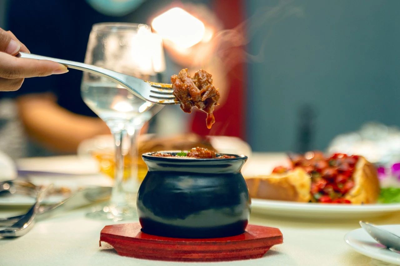 战斗民族餐厅,战斗民族的俄餐