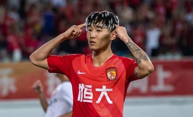 塔利斯卡头图片,塔利斯卡换发型平头哥