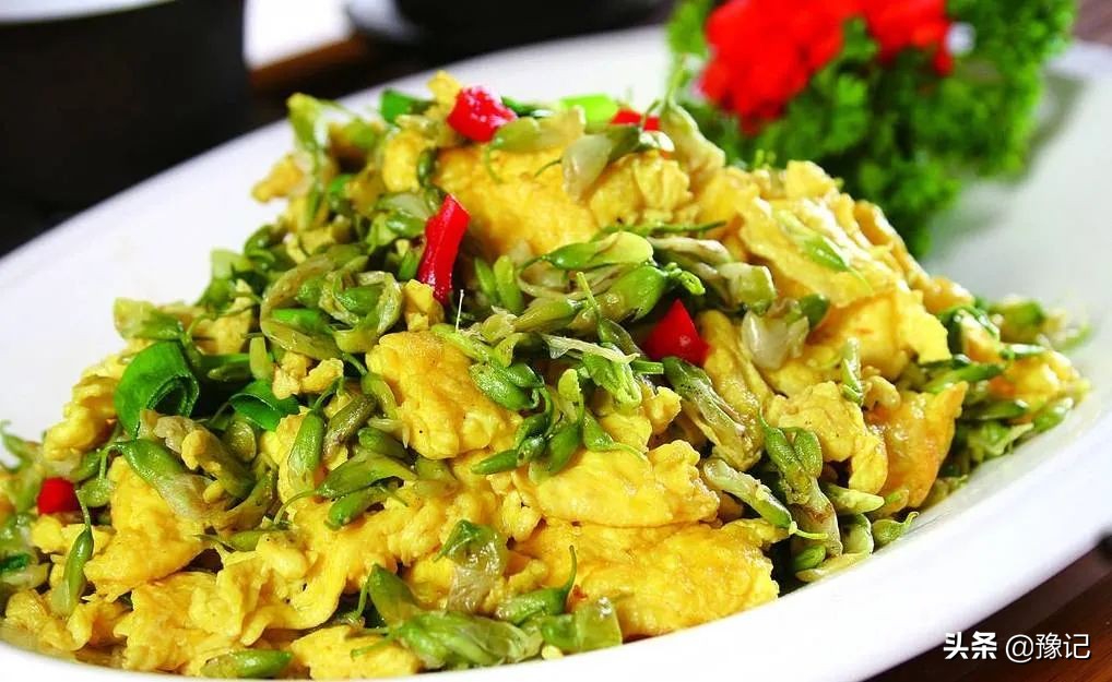 河南老槐花有什么好吃的,老家人爱吃的风味槐花