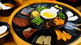 昆明老街附近哪家过桥米线好吃,昆明过桥米线百年老店哪家最正宗