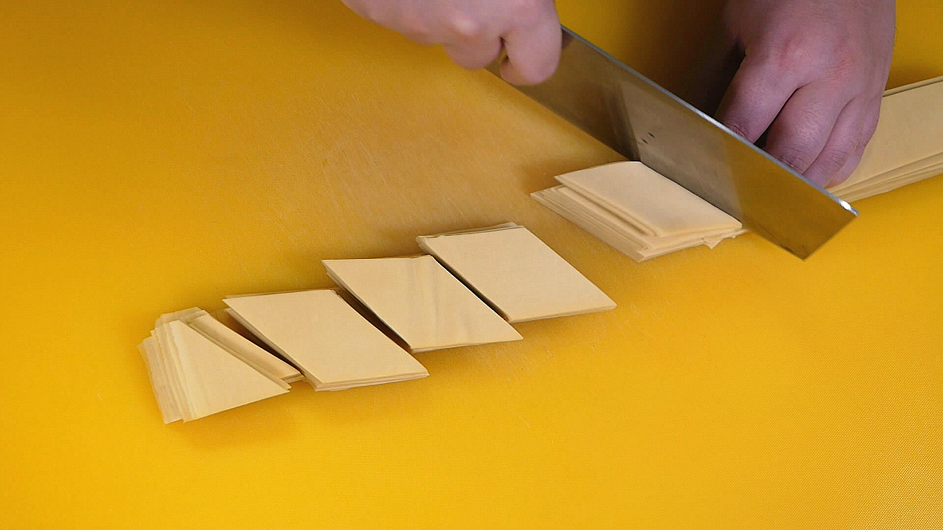 香辣排骨干锅正宗做法,排骨香辣锅的正宗做法