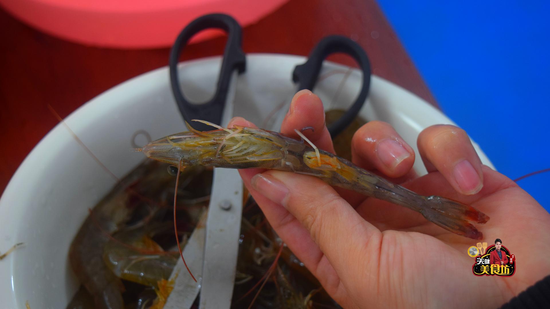 大虾最好吃的5种做法带虾头,不去虾壳外酥里嫩的大虾做法