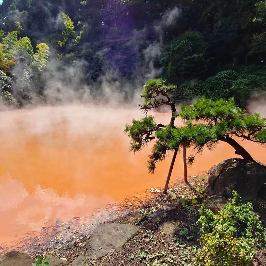 日本地狱谷温泉脏不脏,日本三大温泉之一有名的草津温泉