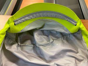 始祖鸟冲锋衣beta荧光绿穿搭,始祖鸟arcteryxleafalphagen2冲锋衣