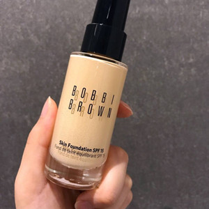 化妆小白看过来！这些粉底液指不定你正需要