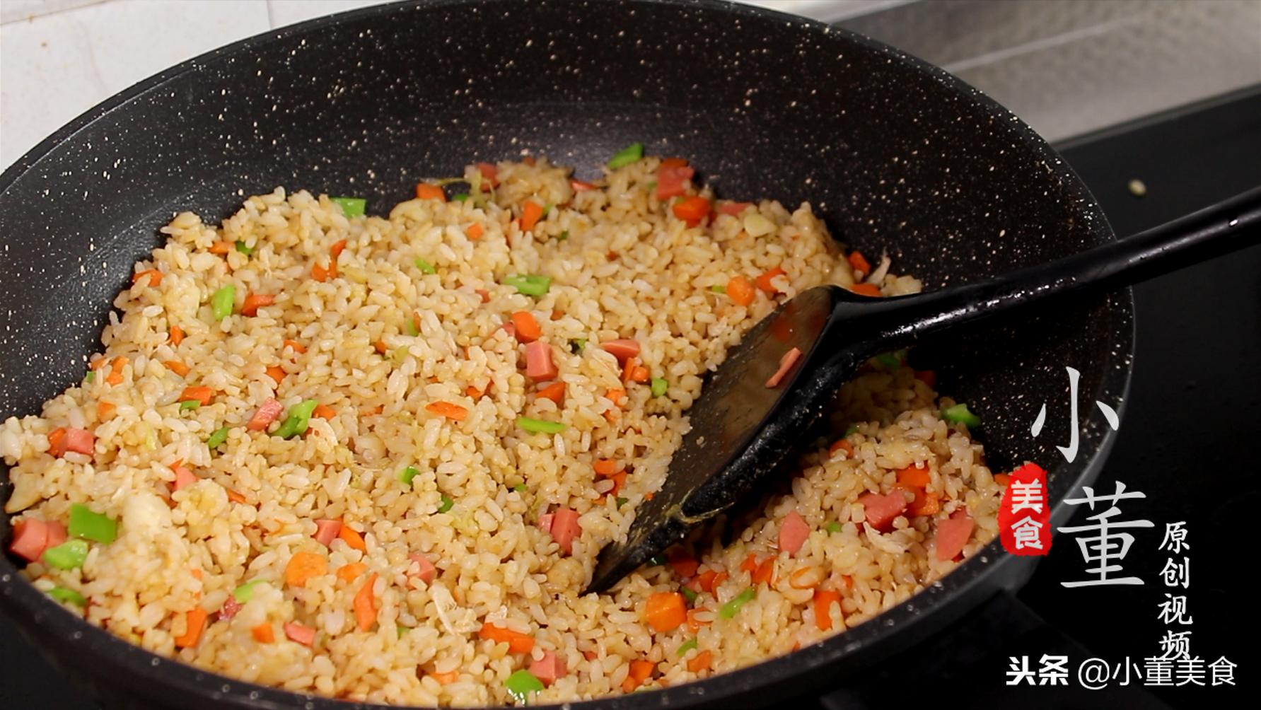 做蛋炒饭不用鸡蛋和菜怎么做,最纯粹的蛋炒饭怎么做