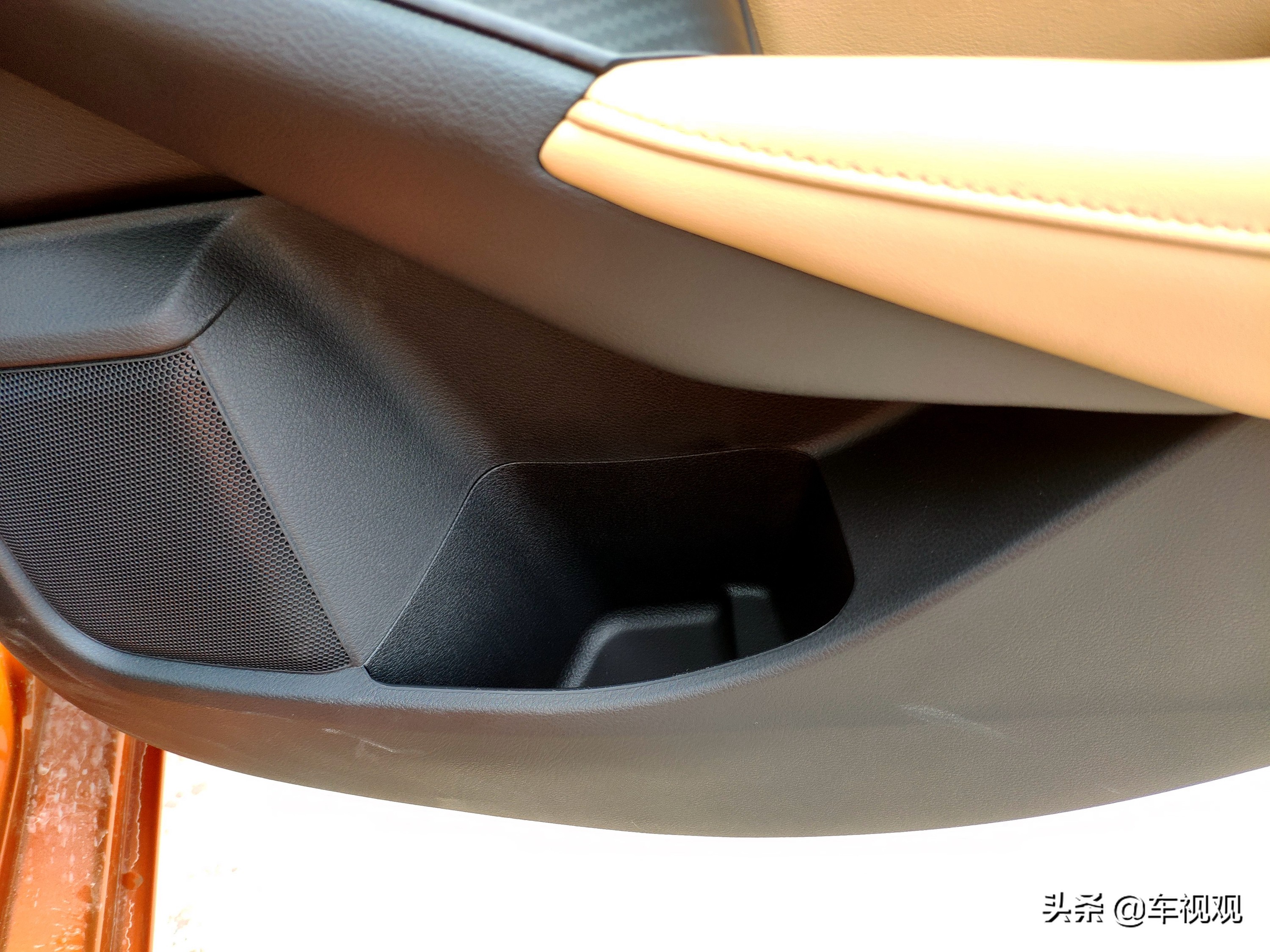 相信日系车的品质，花15万入手顶配日产轩逸，安全配置丰富