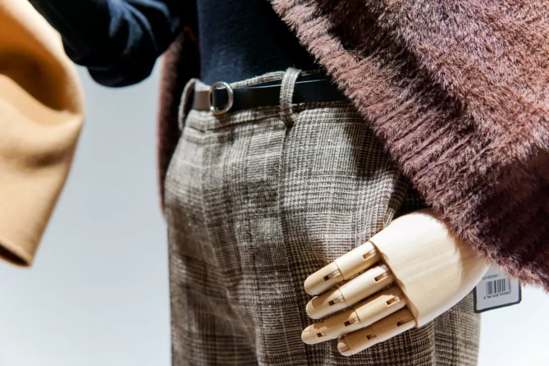 现代年轻人消费观只买吃的,当代年轻人消费观太真实了