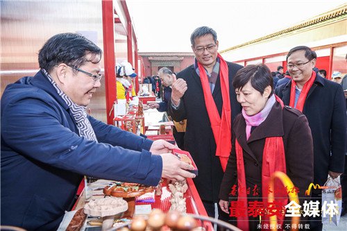 肥城桃木出售,肥城桃木工艺品如意价格