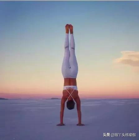 每天练习倒立有什么好处,每天练倒立为什么退步