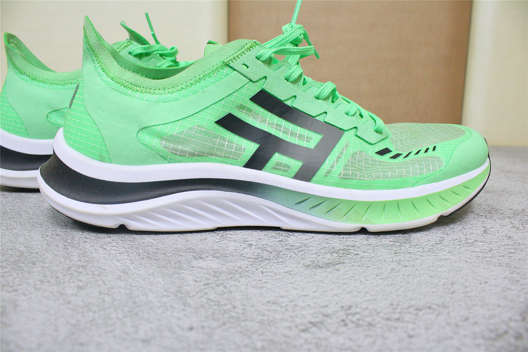 小米有品碳纤维众筹,小米有品跑鞋黑科技