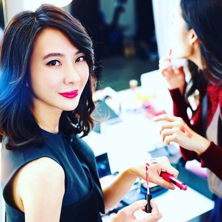 别急着丢！游丝棋教你5步骤让结块粉饼起死回生