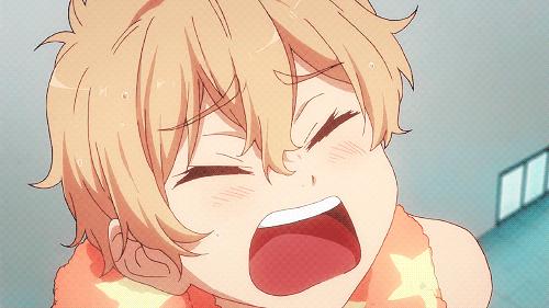 小学三年级孩子在学校哭怎么办,孩子上一年级哭不肯去学校怎么办