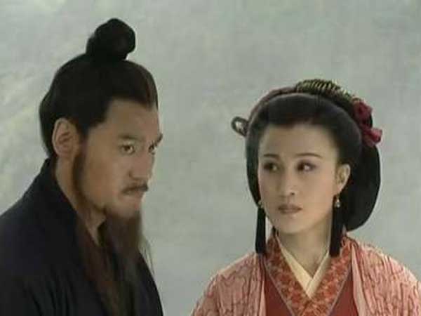 笑傲江湖令狐冲的实力被高估,笑傲江湖花钱吗