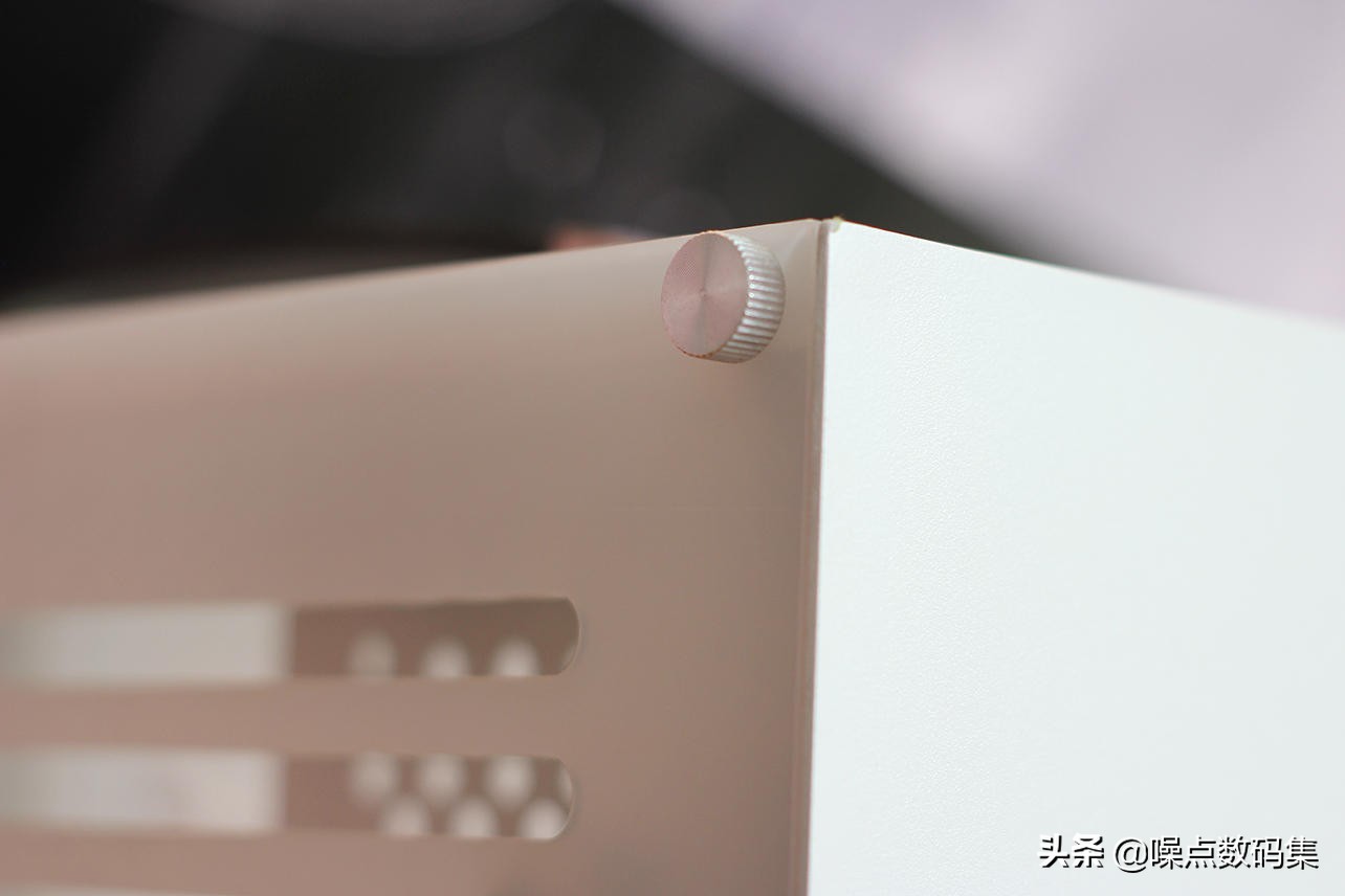 超频三蜂鸟100机箱,超频3蜂鸟i100装机