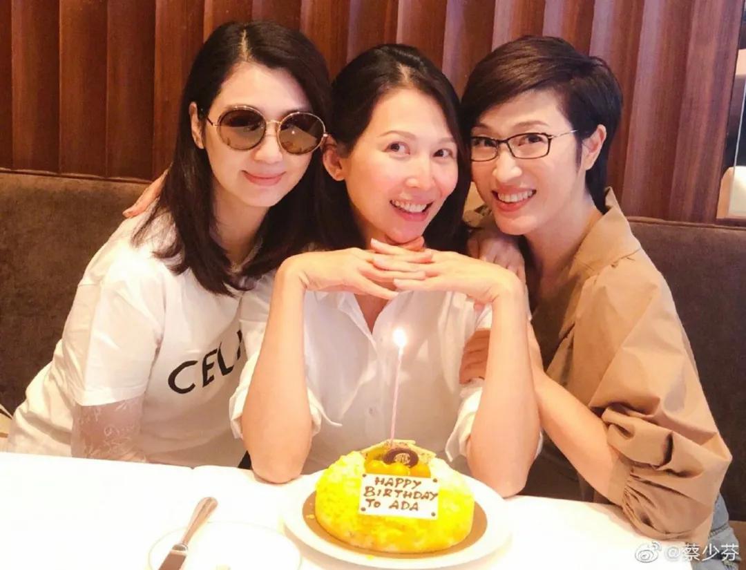 朱玲玲豪门贵妇 (香港豪门贵妇朱玲玲)