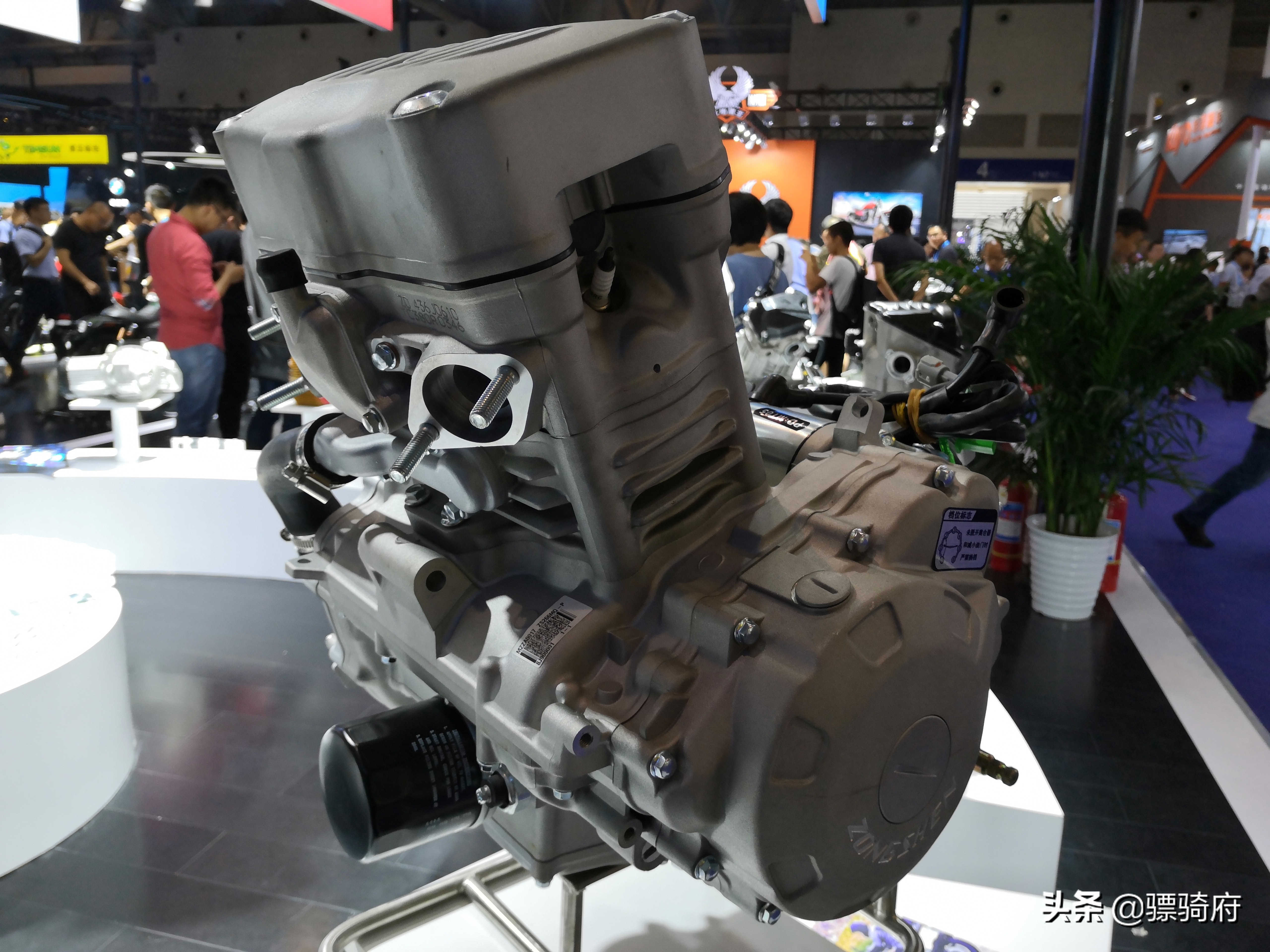 赛科龙re3青春版250cc评测,双缸赛科龙re3怎么样