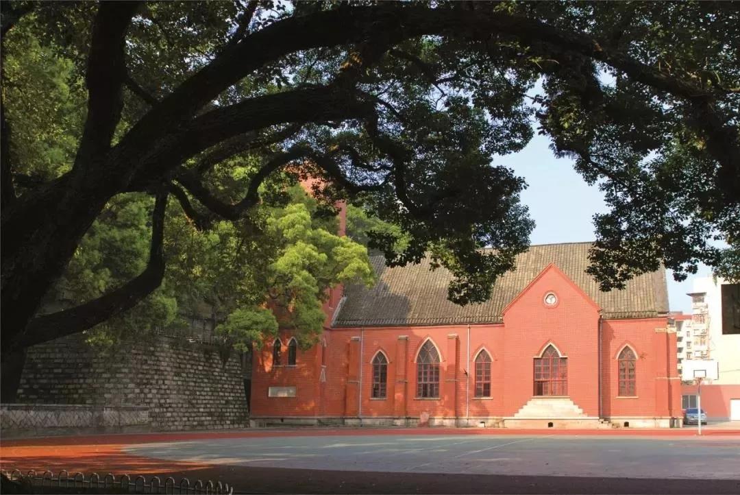 福州最牛逼的学校,被清华北大争着录取