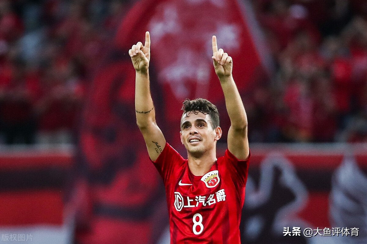 集齐中国全部联赛冠军的球员,集齐欧冠世界杯洲际杯的球员