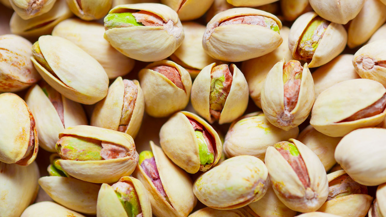 坚果好吃又健康,吃多了担心吃成胖子?真相是,这反而有助于减肥