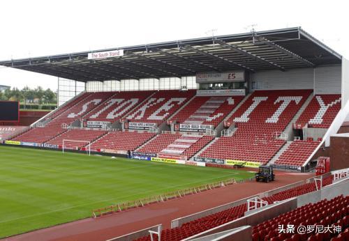 绿茵往事的视频,绿茵往事国足