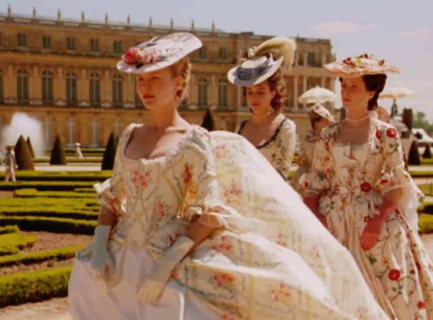 zara鏃╂槬绌挎惌,zara鏄ュ浼戦棽绌挎惌