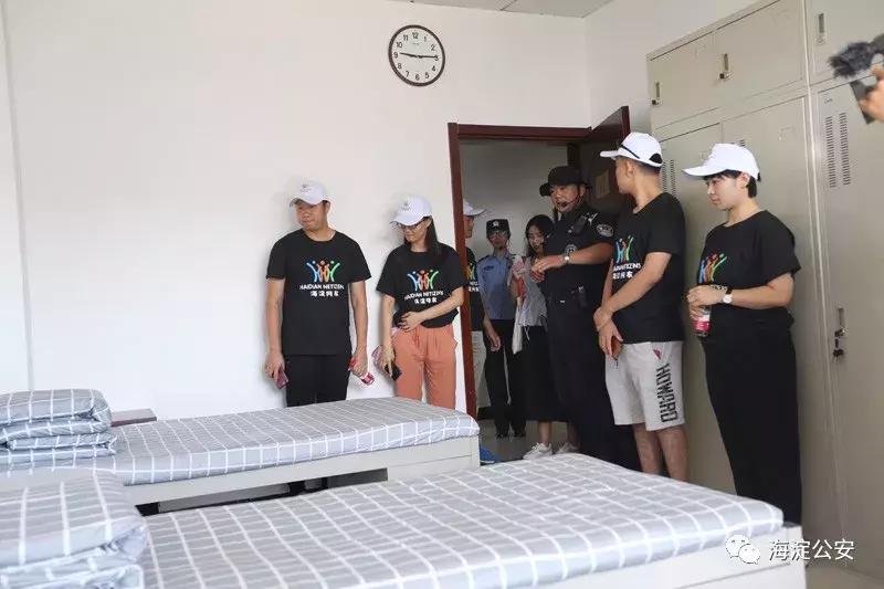 特警训练遭群众围观,特警魔鬼式训练