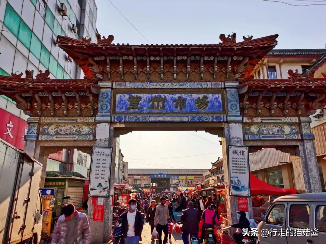 烟台海鲜面哪家最好吃,烟台美食面朝大海现捞现吃