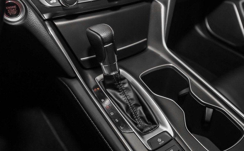 inspire跟雅阁比哪个更保值,inspire为什么卖不过雅阁