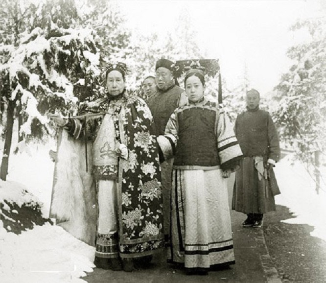 慈禧太后在城内过着奢靡生活,慈禧太后的奢靡生活一天花多少钱