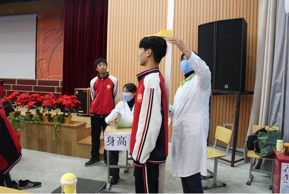 孩子身高干预的最佳阶段和方法,女孩12岁身高基本上定型了