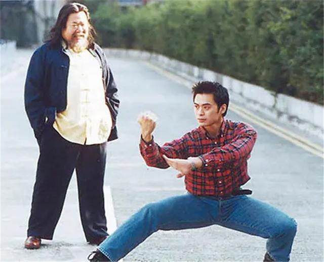 香港第一cult片《力王》：上映7天被下线，堪称“童年阴影”