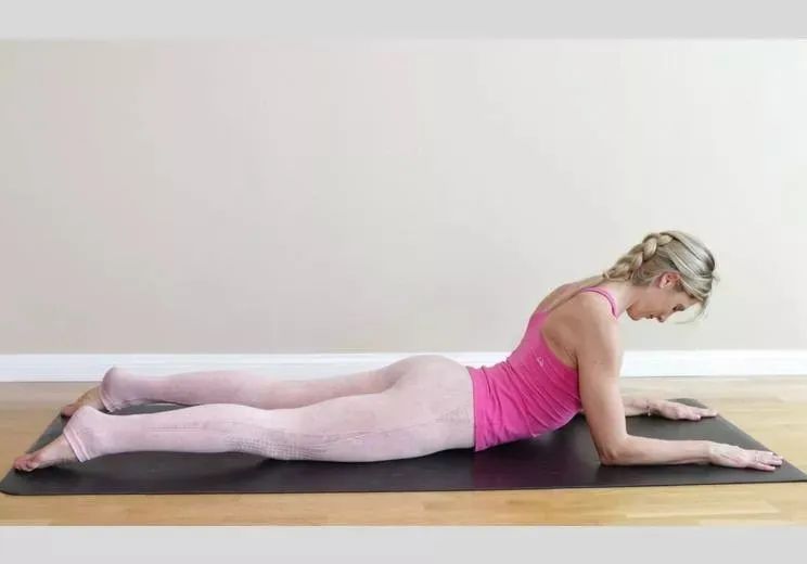 给脖子按摩如何缓解脖子上的酸痛,脖子后面颈椎肉很厚怎么按摩