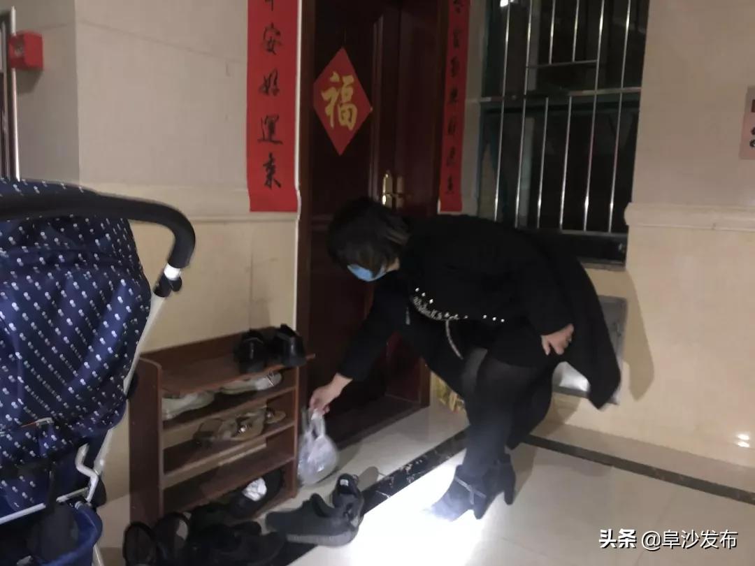 你们义无反顾的背影图片,你们逆行的样子