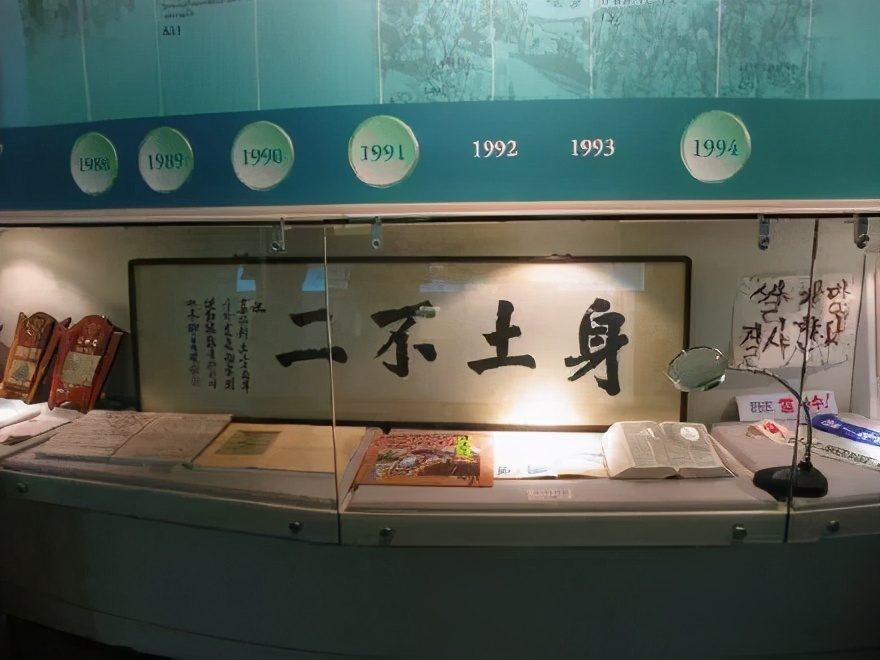 吃5倍价牛肉,下架印有中文“泡菜”的饭团,韩国为何如此排外?