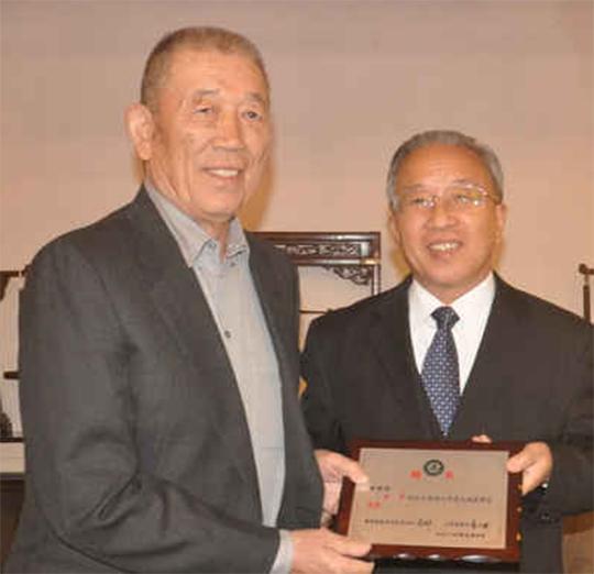 中信集团董事长王军个人财富,中信王军经理掌管中信多少年