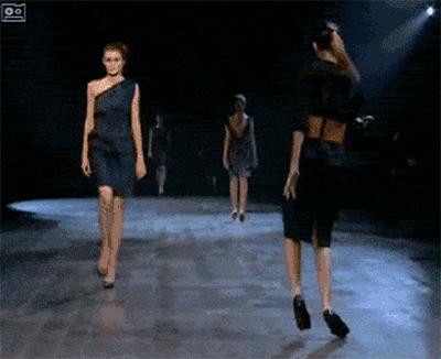 穿高跟鞋避免脚痛的方法,高跟鞋的小妙招