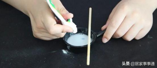 鞋子开胶了用502粘有用吗,鞋子开胶别急着扔