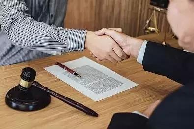 无风险代理律师收费标准是多少,打房产官司律师收费标准是多少