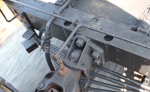 现在火车使用的都是詹氏车钩吗,为什么詹式车钩在高铁上不使用