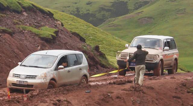 自驾陷车自救工具,自驾游陷车脱困自救